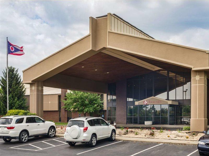 Отель Ramada By Wyndham Columbus North Вестервилль Экстерьер фото