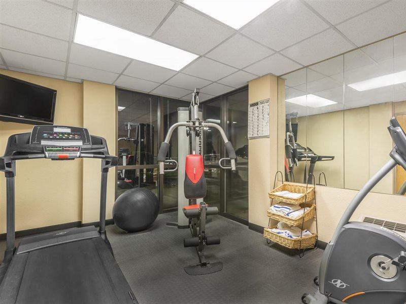 Отель Ramada By Wyndham Columbus North Вестервилль Экстерьер фото